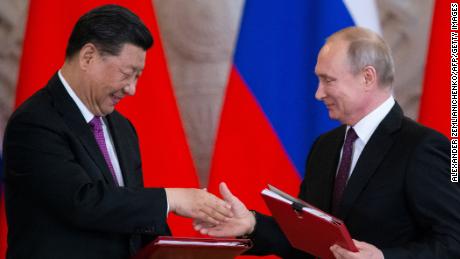 Xi meets &#39;best and bosom friend&#39; Putin amid raging US trade war