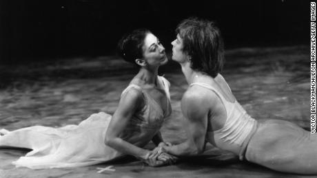 26th March 1969:  Prima ballerina Dame Margot Fonteyn (1919 - 1991) and Russian dancer Rudolf Nureyev (1938 - 1993) dance the leads in &#39;Pelleas and Melisande&#39; at Covent Garden, London.  (Photo by Victor Blackman/Express/Getty Images)