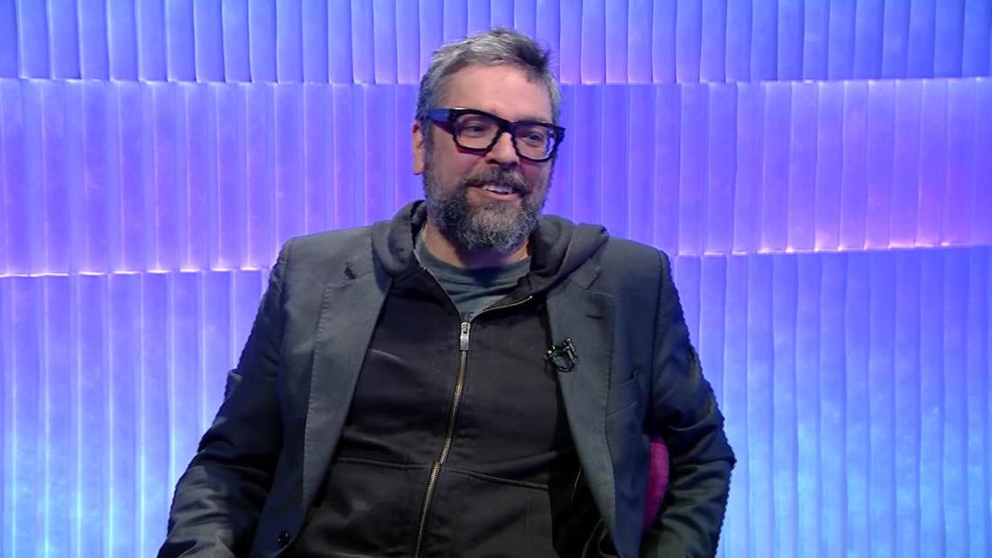 ¿Por qué a Liniers no le gustan los superhéroes? - CNN Video