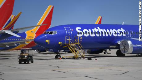 737 Max grounding will cost American and Southwest Airlines more than $1 billion