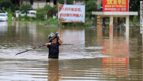 China Floods Kill More Than 60 People Cnn Video