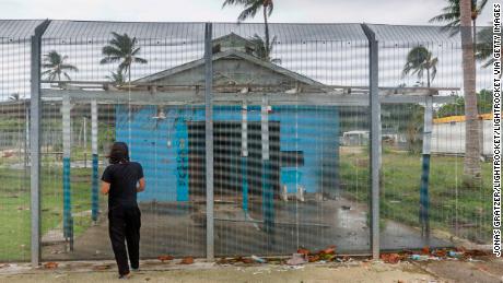 L'ONU exhorte l'Australie à arrêter la vague de tentatives de suicide de migrants 