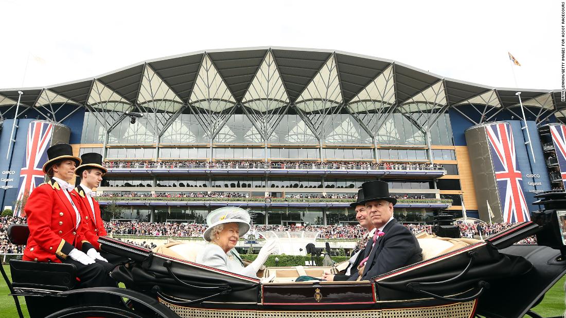 Britain&#39;s Queen Elizabeth II arrives in the Royal Enclosure ahead of Ladies&#39; Day at Royal Ascot.
