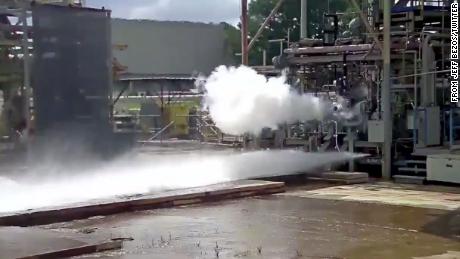 Blue Origin test fires its BE-7 rocket engine, designed for the perfect moon landing