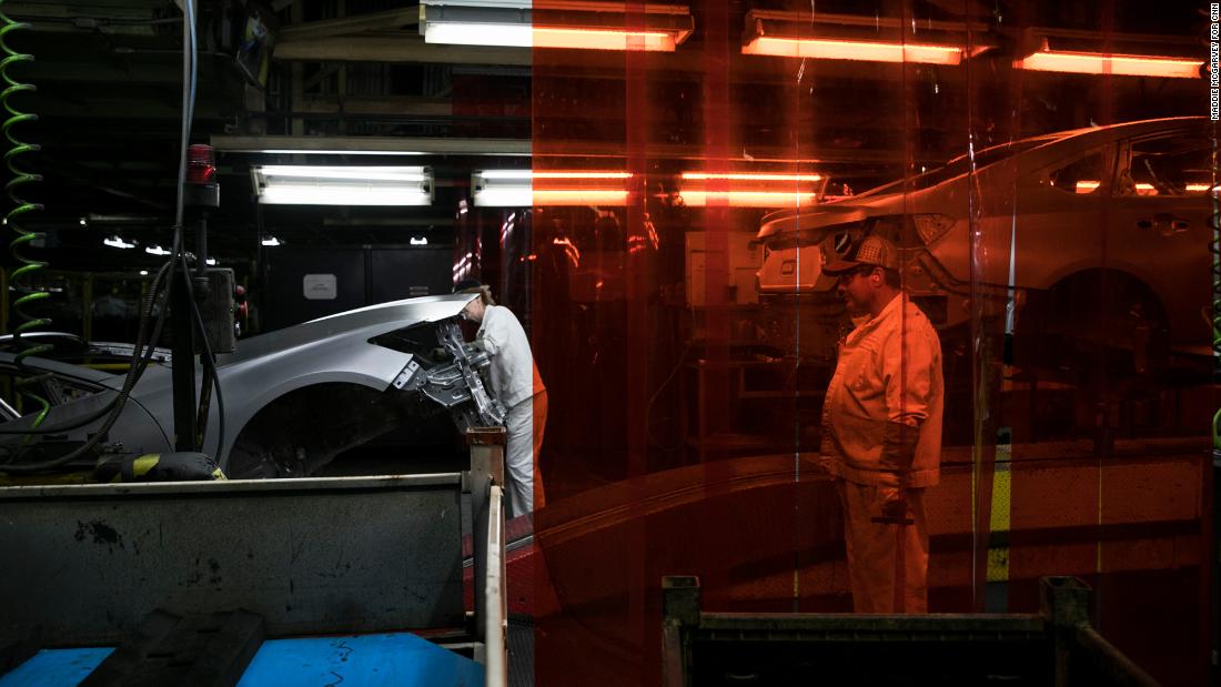 Associates abide by Honda&#39;s strict production standards, making sure they spot and call out any defects along the assembly line. 