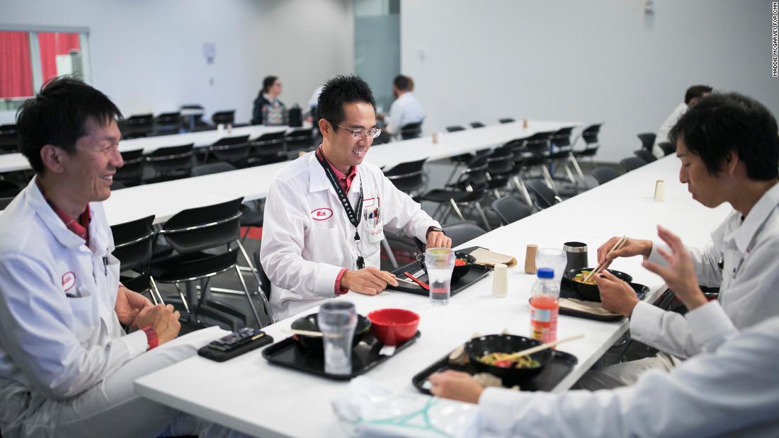 Japanese associates eat lunch at the Honda plant. The cafeteria&#39;s options include Japanese cuisine. Over the decades, local businesses in Ohio have expanded to cater to the Japanese population. 