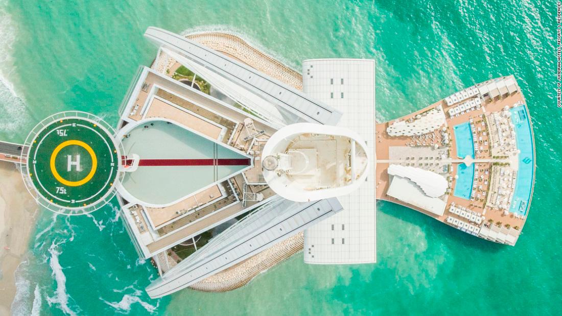 World's most famous' helipad on Burj al Arab turns 20 |