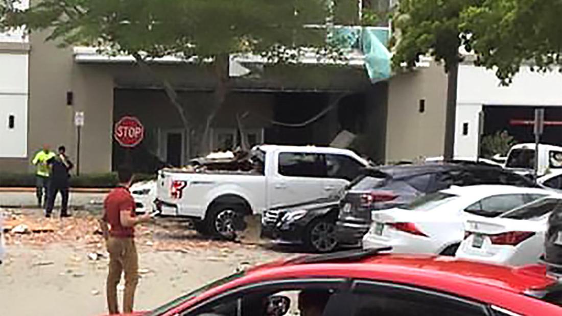 Florida explosion: 23 hurt in apparent gas explosion at shopping center