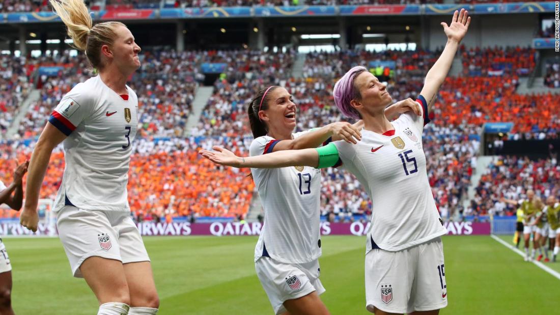 In Pictures Us Women Defend World Cup Title 