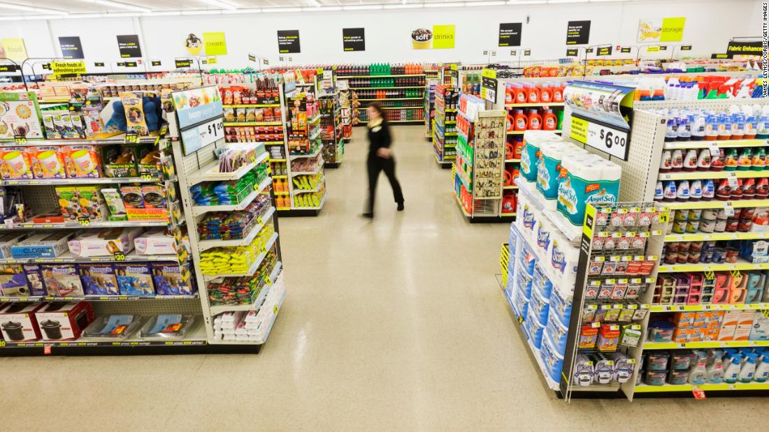  Dollar  General  moves into home decor and party  supplies  