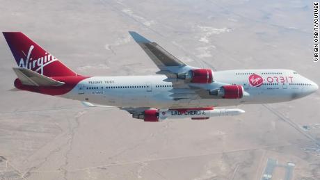 Virgin Orbit &#39;drop tests&#39; a rocket from a 747 aircraft 35,000 feet in the sky