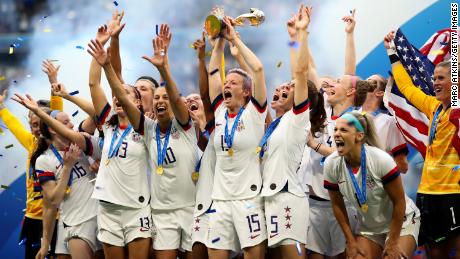 Secret deodorant will pay American women's football $ 529,000 to close the pay gap