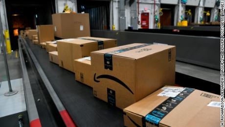 Amazon&#39;s incredible, vanishing cardboard box 