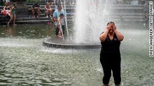 How heat waves can kill -- and how to stay safe