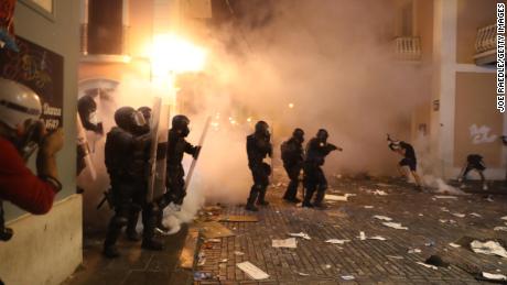 As the protests continued, demonstrators clashed once again with police in the streets of Old San Juan.