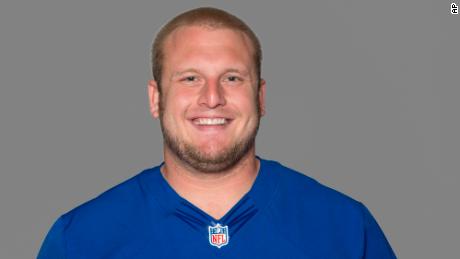 Former NFL lineman Mitch Petrus died from heatstroke in Arkansas.