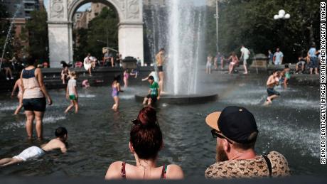 Heat wave holds more than 150 million Americans in stifling grip this weekend 