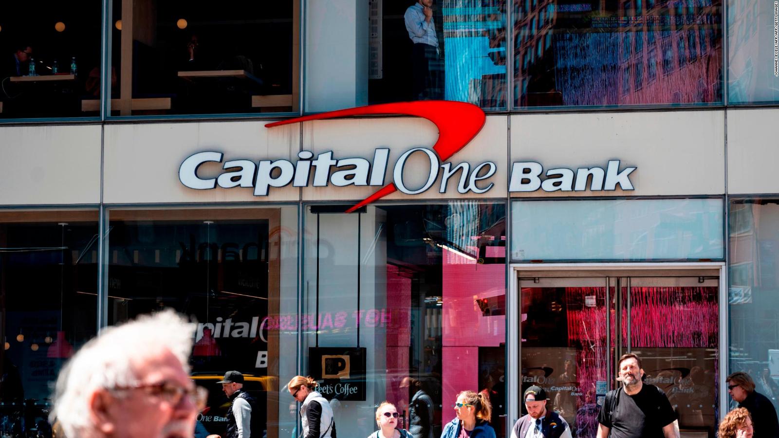 Capital One's alleged hacker now faces 20 years in prison for stealing 100  million customers' data - CNN