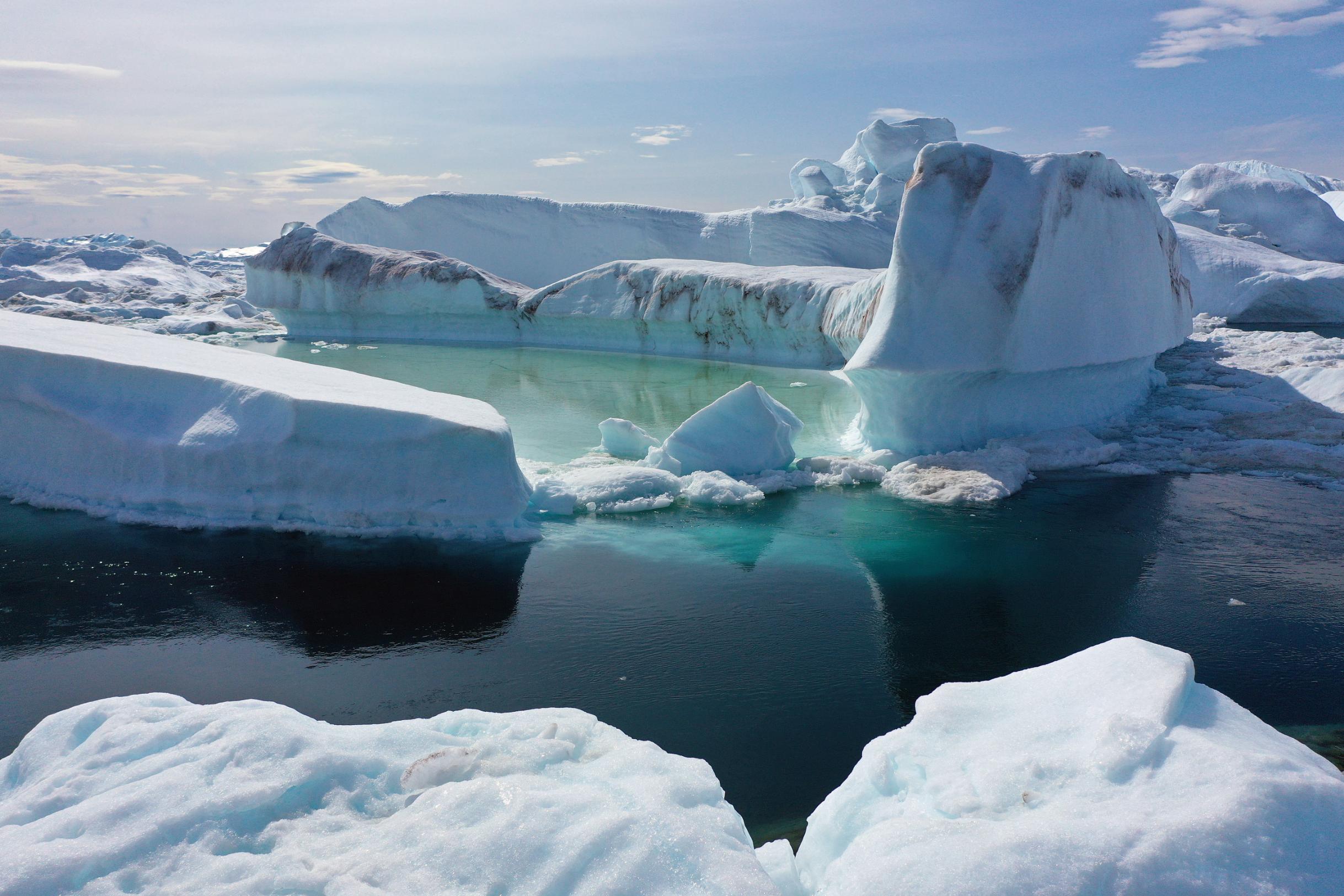 Greenland S Ice Sheet Just Lost 11 Billion Tons Of Ice In One Day Cnn