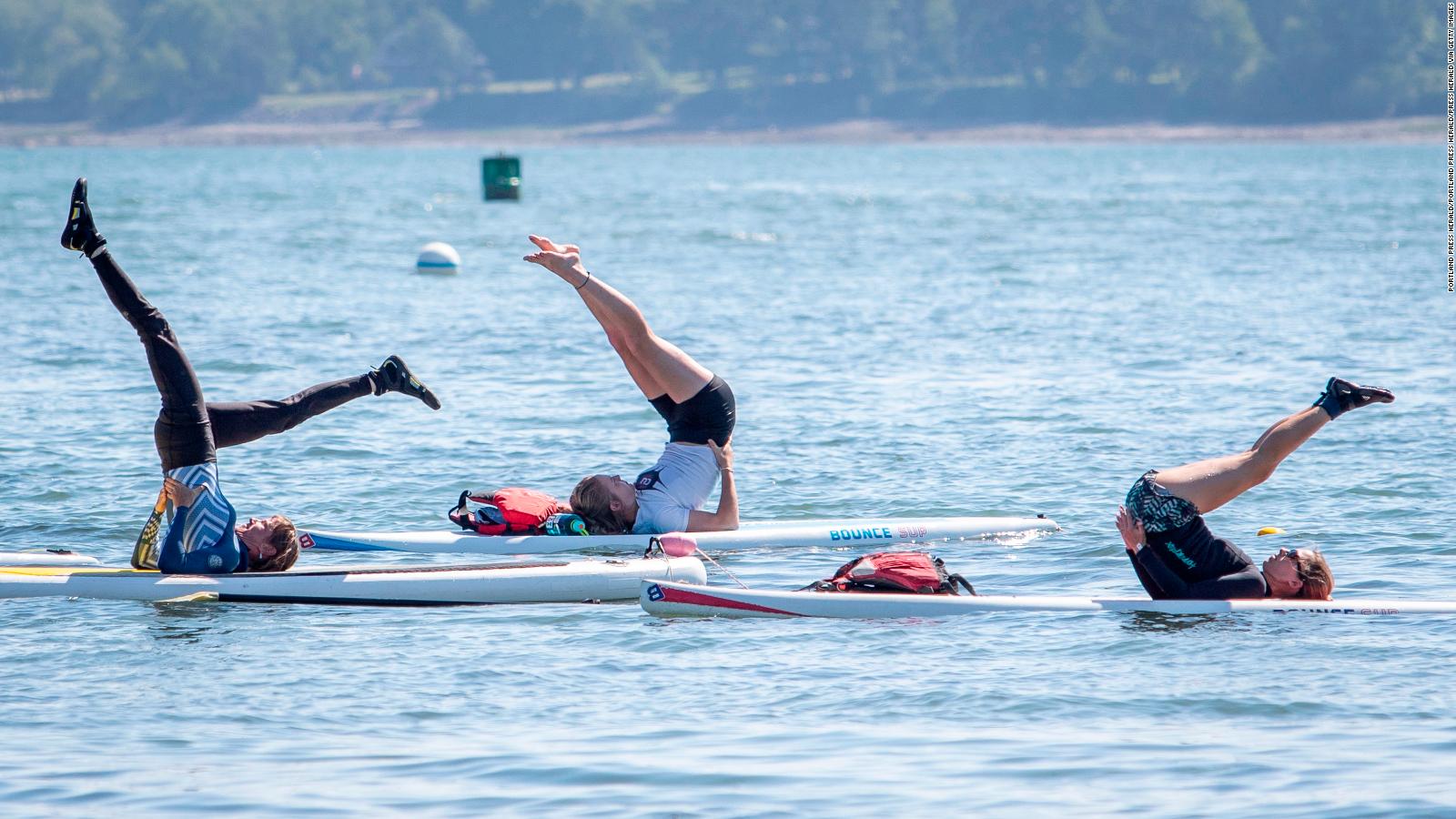 New York Woman Drowns In Stand Up Paddleboard Yoga Class Cnn