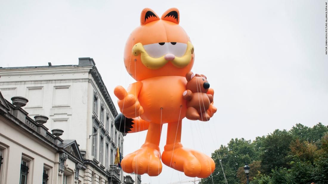 Garfield Has A New Owner Nickelodeon Cnn