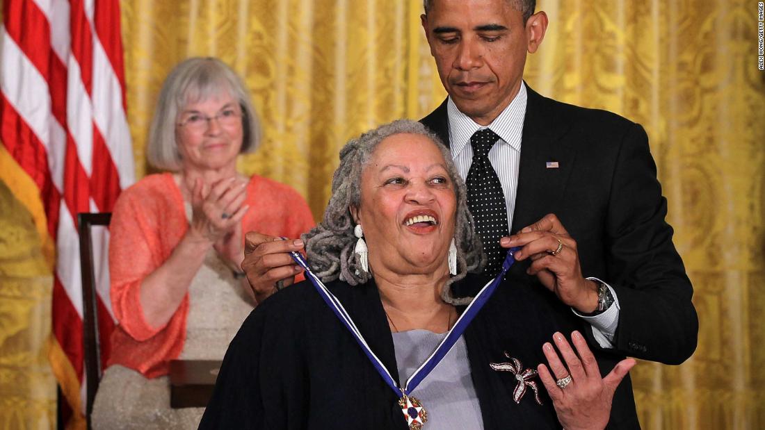 Barack Obama remembers Toni Morrison - CNNPolitics