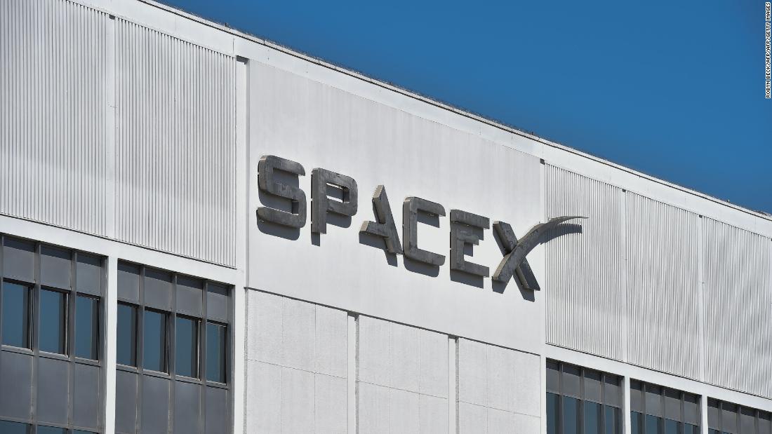 SpaceX modifica su estrategia comercial: viajes compartidos para ...