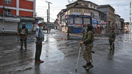 Kashmiris cut off from loved ones as government enforced blackout continues 