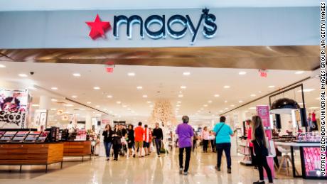 Macy&#39;s stock is tanking because it put too many clothes on sale during the spring