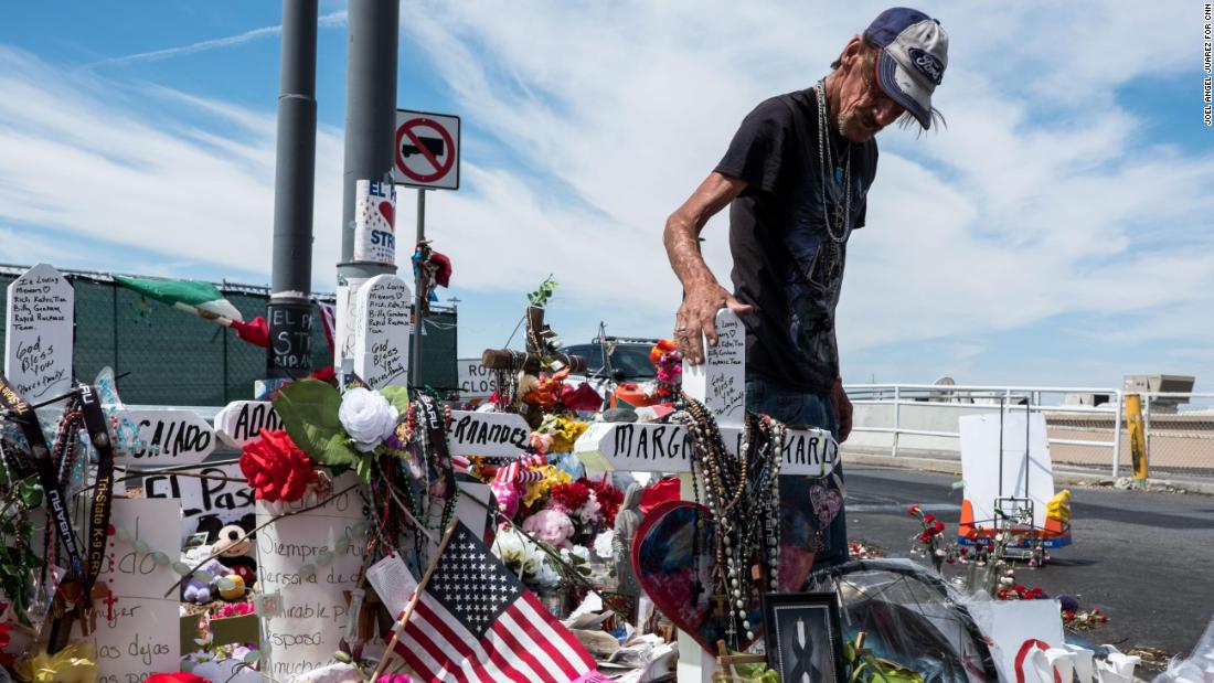 El Paso widower invites entire city to wife's funeral