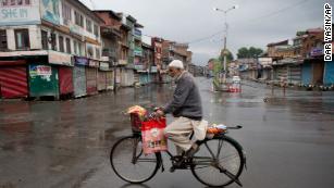 Kashmir remains paralyzed by lockdown as resentment simmers