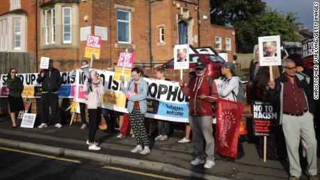 Protesters at an August 2018 demonstration in Uxbridge, England, following comments made by Boris Johnson about Muslim women wearing full-face veils.