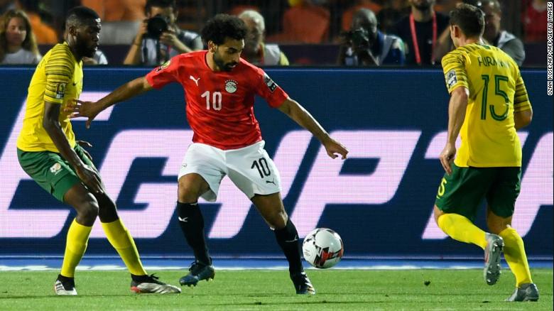 Egypt&#39;s forward Mohamed Salah (C) is pictured playing against South Africa in the Africa Cup of Nations.