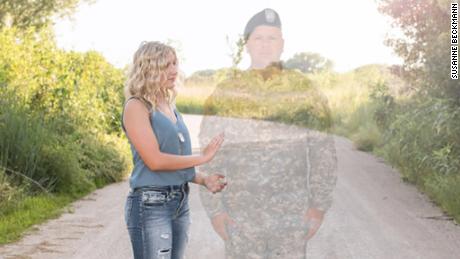 Photographer Susanne Beckmann says that editing Julias Yllescas&#39;s father into her senior photos was another way Yllescas can &quot;remember her father&#39;s legacy.&quot;