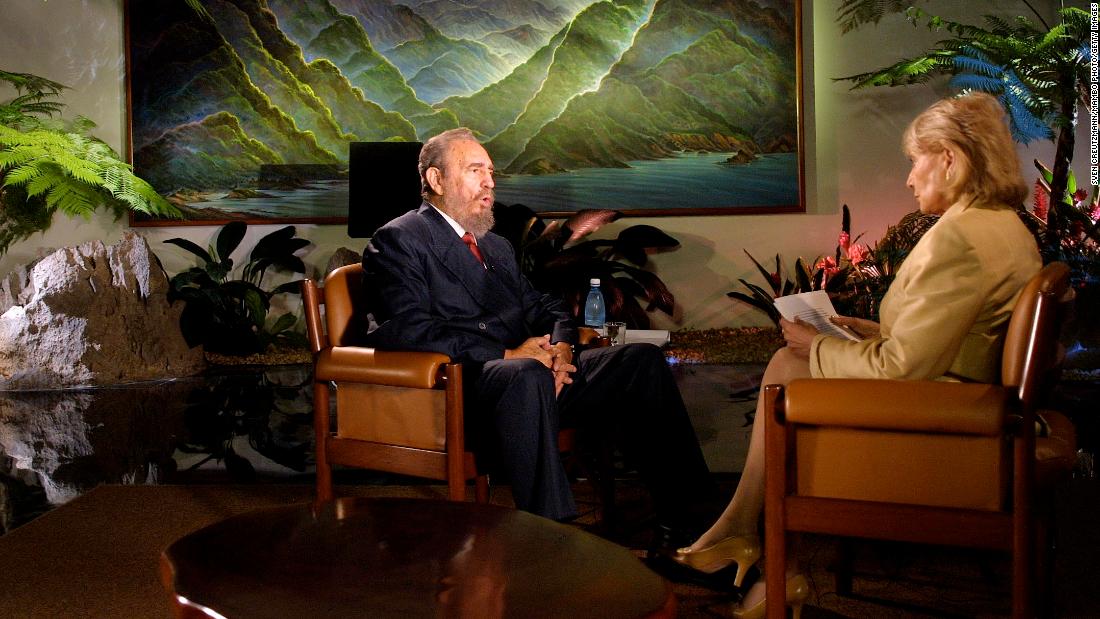 Walters interviews Cuban leader Fidel Castro again in 2000.