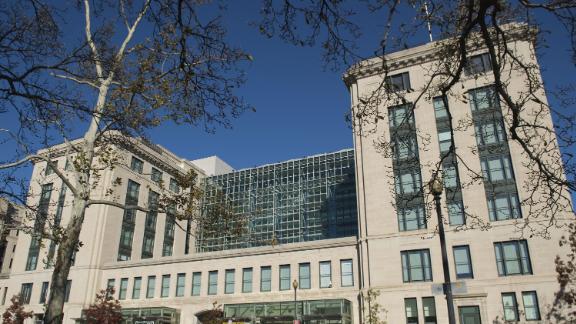 Gsa Official Had Sex With White House Staffer On Roof Of Agencys Hq