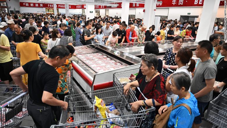 Costco&#39;s first store in Shanghai opened to massive crowds on Tuesday.