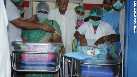 Indian woman gives birth to twins at age of 73