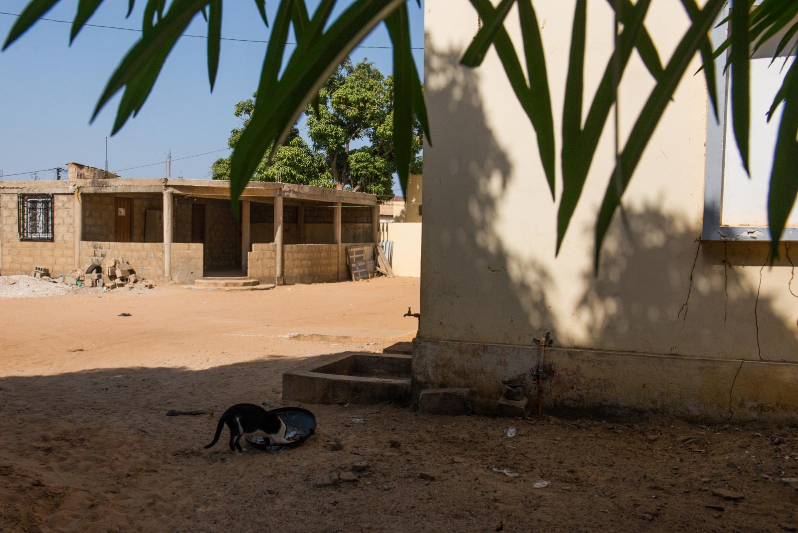 An exterior view of the clinic in Sébikhotane
