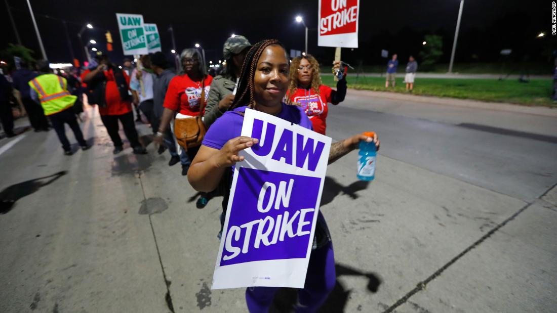 GM strike UAW workers walk out in first work stoppage in over a decade