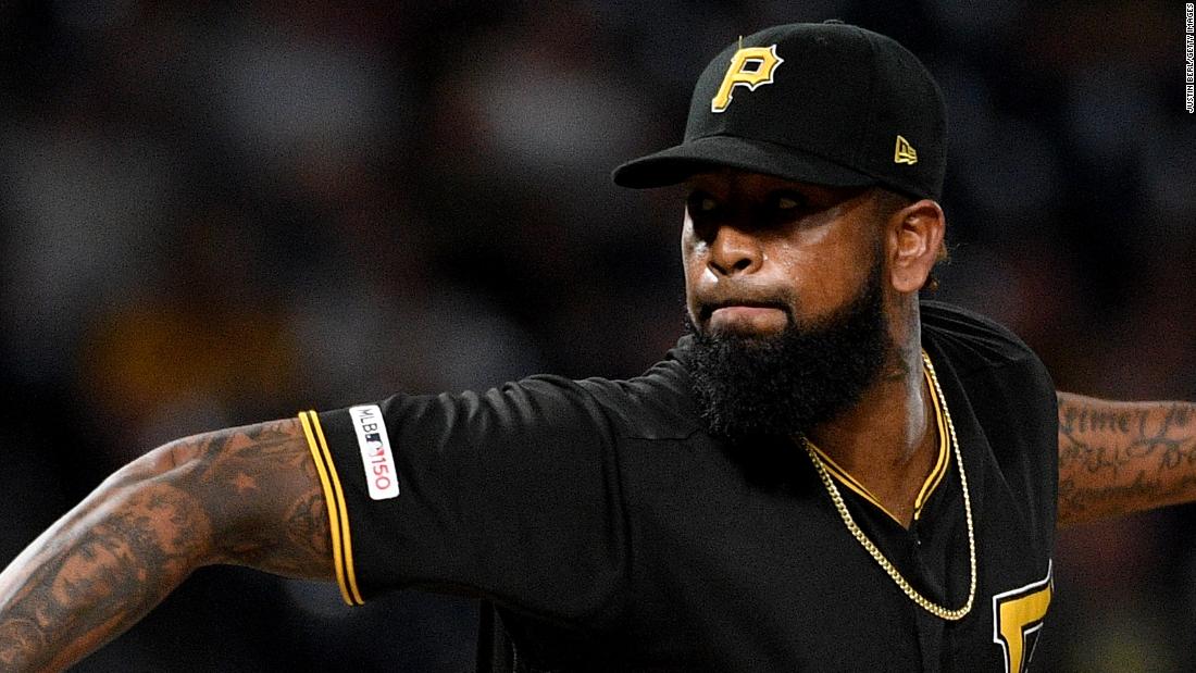 Pirates pitcher Felipe Vazquez arrives at court in handcuffs