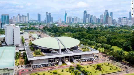 All factions in Indonesia&#39;s parliament agreed to a revision to the country&#39;s existing marriage law. 