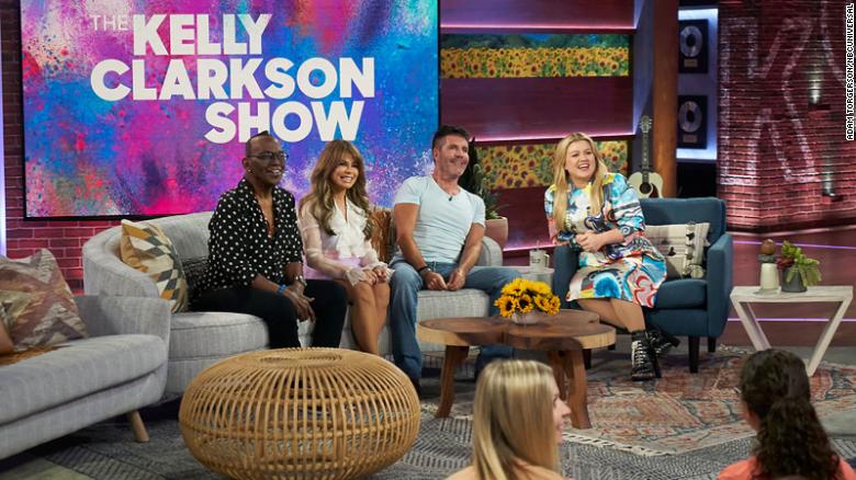 Kelly Clarkson S New Talk Show Is A Surprise Hit