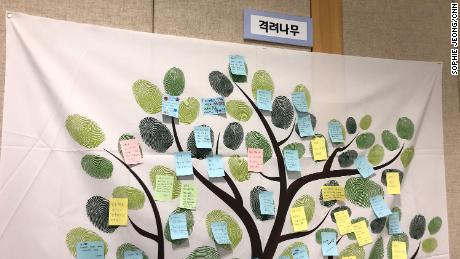 Parents of smartphone addiction campers left encouraging messages on the wall of the camp&#39;s activity room in Cheonan, South Korea.