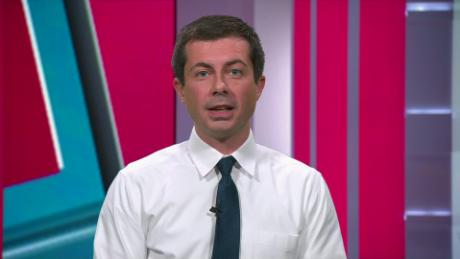 Buttigieg takes swipe at Elizabeth Warren&#39;s campaign 