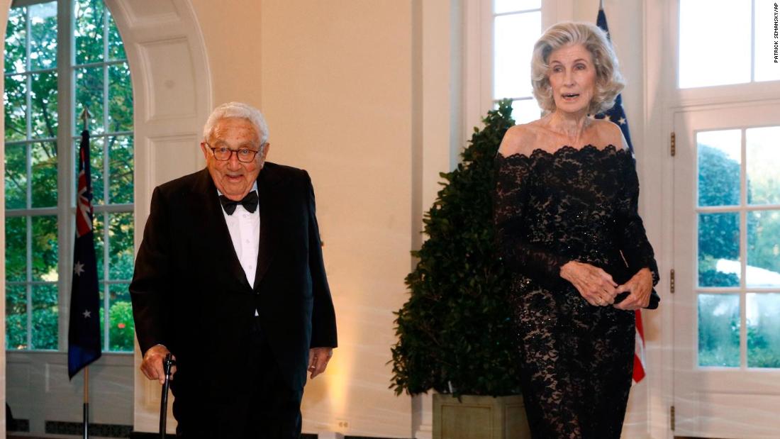 Former Secretary of State Henry Kissinger and his wife Nancy Kissinger