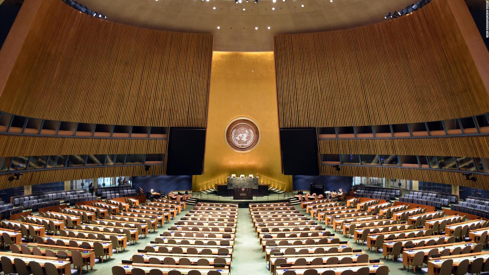 King Dedede Giving A Speech In The United Nations General Assembly Hall ...
