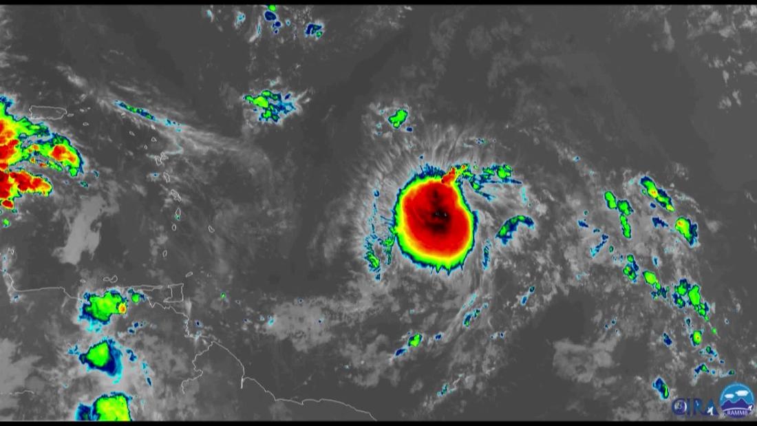 Tres tormentas tropicales en el Atlántico CNN Video