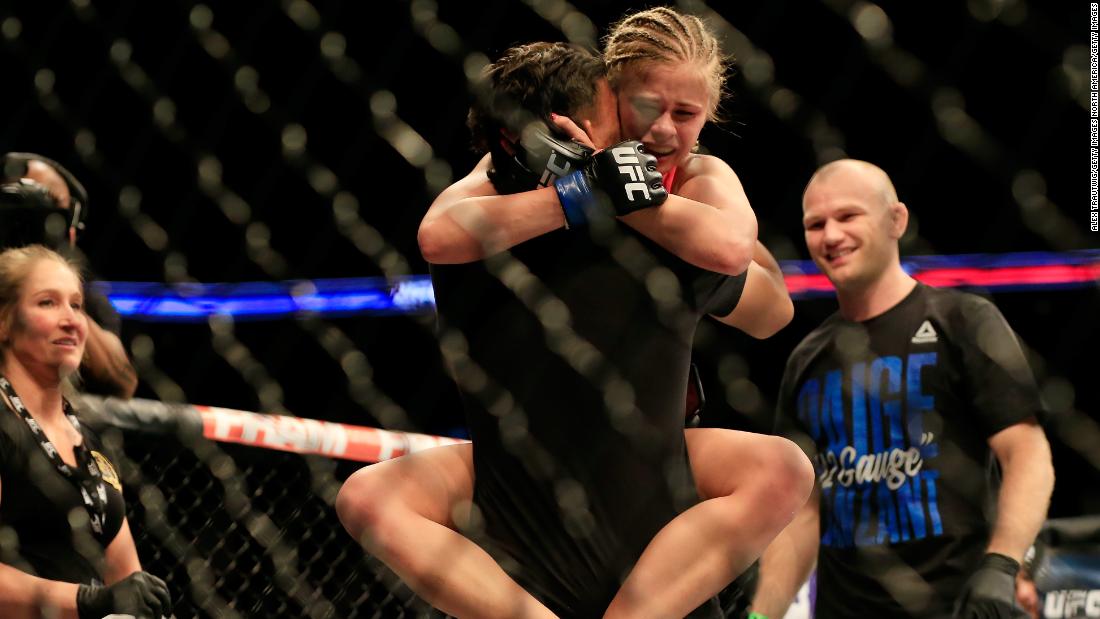 &quot;I genuinely believe -- and I don&#39;t know if we&#39;re ever going to get a true answer from the promotional companies -- that the women outsell the male fighters,&quot; VanZant said. CNN has requested figures from UFC on how receipts compare between female and male fighters but has not received a response at the time of publication.