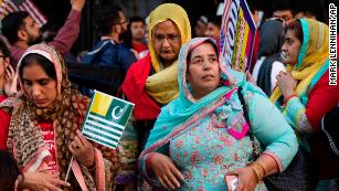 Imran Khan and Narendra Modi adress the UN, as thousands protest outside